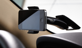 BMW Click & Drive System – Apple iPhone 5
